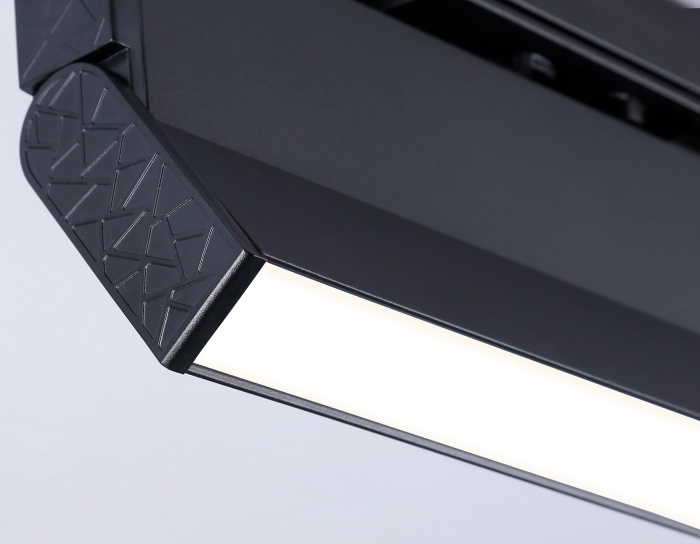 Трековый однофазный светодиодный светильник Ambrella light GL6808