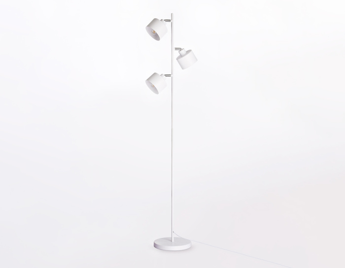 Напольный светильник со сменной лампой в стиле лофт Ambrella light TR8154