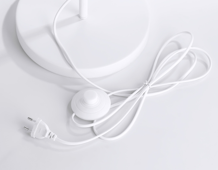 Напольный светильник со сменной лампой в стиле лофт Ambrella light TR8154