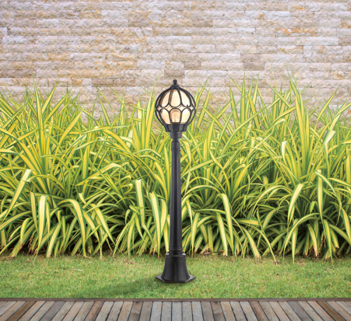 Садово-парковый светильник Maytoni VIA O023FL-01G