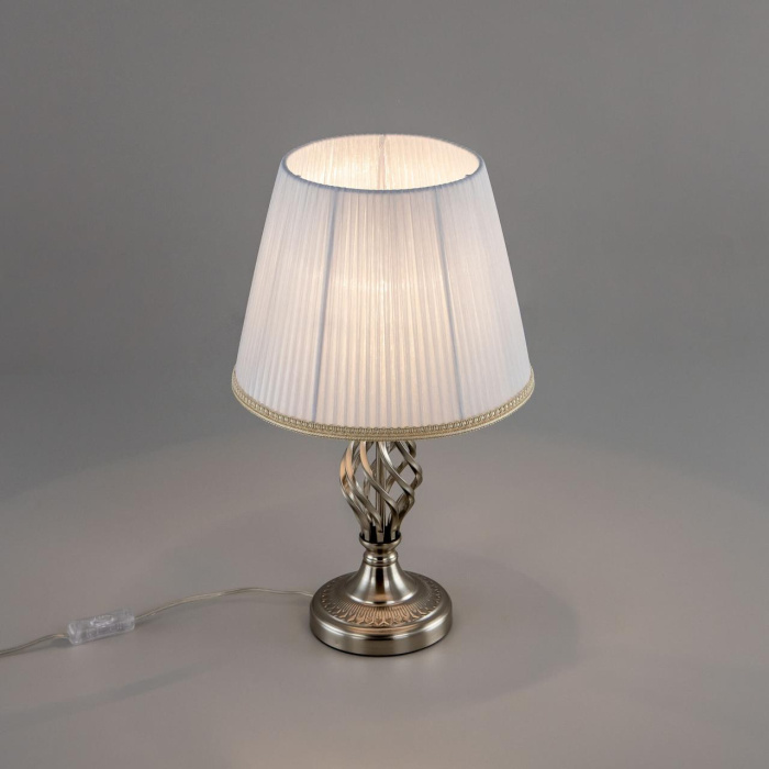 Настольная лампа Citilux Вена CL402811