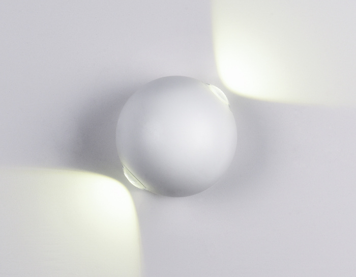 Настенный светодиодный светильник Ambrella light FW130