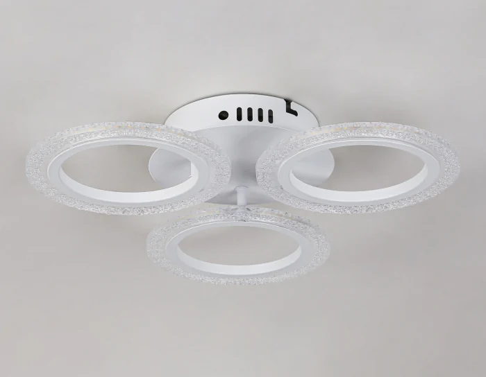 Потолочный светодиодный светильник с пультом Ambrella light FA4050