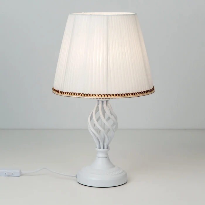 Настольный светильник Citilux Вена CL402800