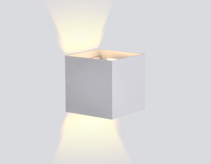 Настенный светодиодный светильник Ambrella light FW137