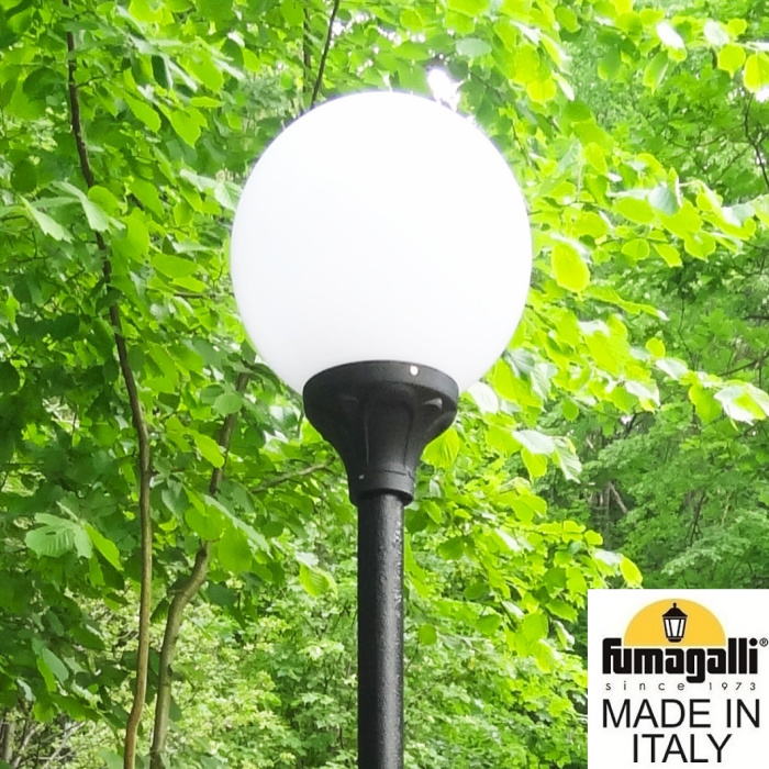 Фонарь на столб FUMAGALLI GLOBE 400 G40.B40.000.AYE27