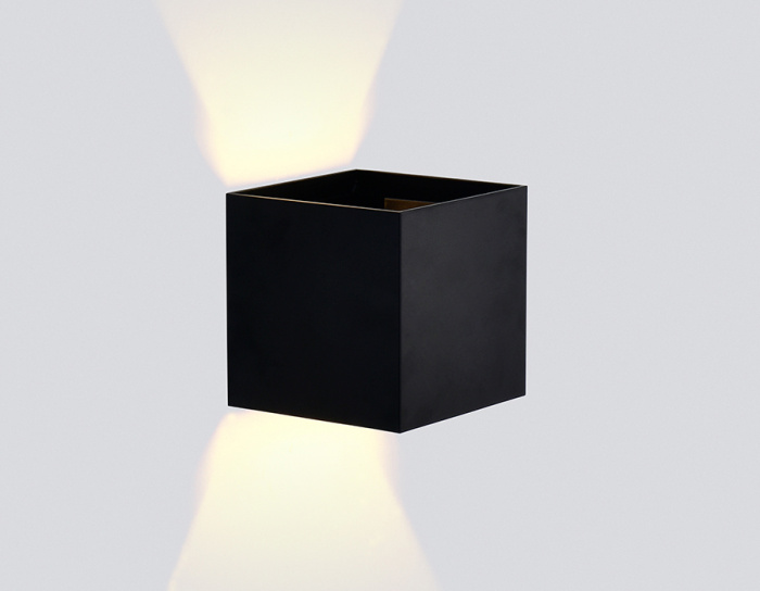 Настенный светодиодный светильник Ambrella light FW138