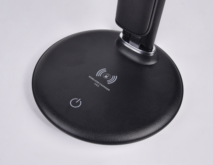 Светодиодная настольная лампа с беспроводной зарядкой Ambrella light DE521