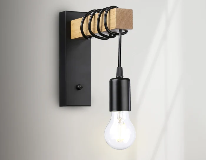 Настенный светильник с выключателем в стиле лофт Ambrella light TR8181