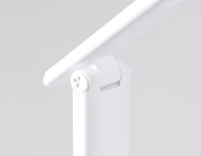 Светодиодная настольная лампа с RGB подсветкой Ambrella light DE530