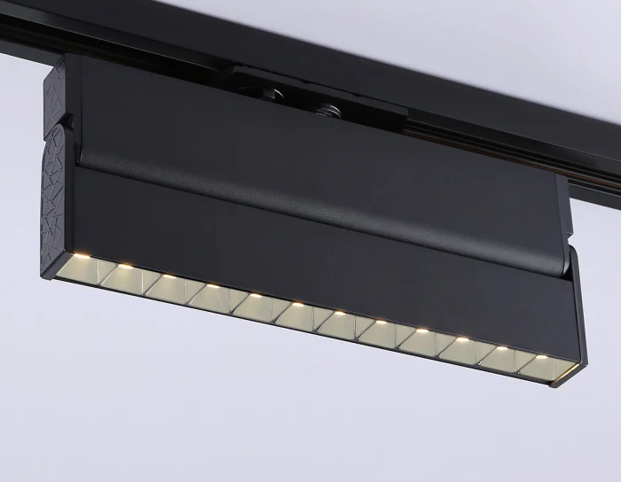 Трековый однофазный светодиодный светильник Ambrella light GL6817