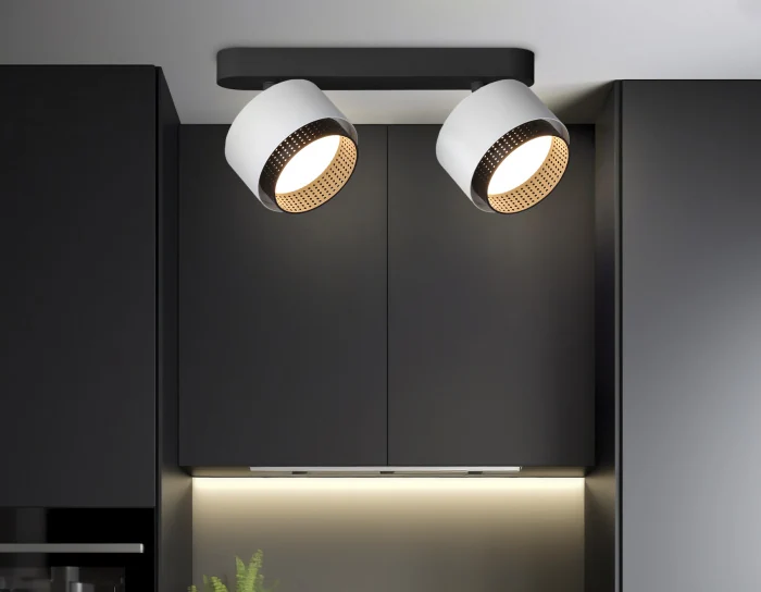 Настенно-потолочный поворотный спот со сменной лампой GX53 Ambrella light TN71285