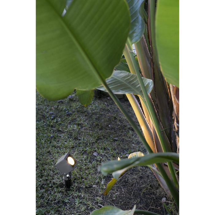 Наземный фонарь SOBEK LED Black projector with spike