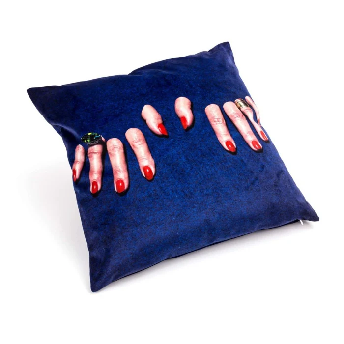 Подушка Seletti Toiletpaper Fingers 2311