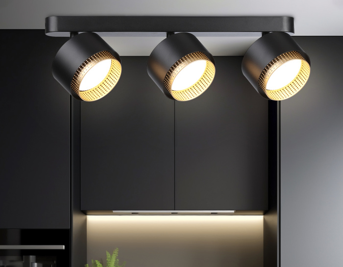 Настенно-потолочный поворотный спот со сменной лампой GX53 Ambrella light TN71295