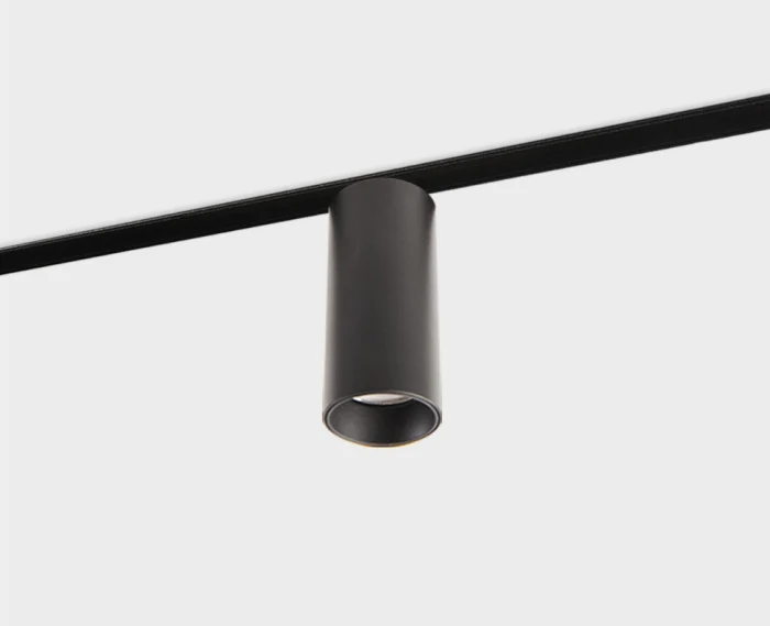 Светильник трековый ITALLINE IT012-5026 black 3000K