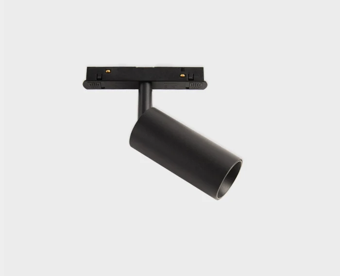Светильник трековый Italline IT012-5026 black 3000K