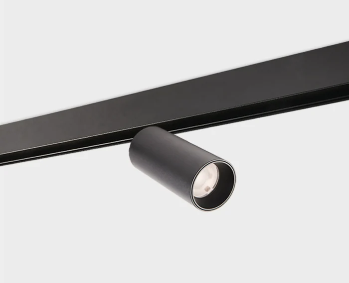 Светильник трековый Italline IT012-5026 black 3000K