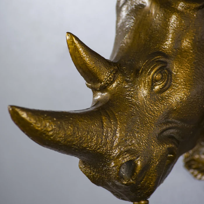 Уличный настенный светильник Favourite Hunt 2033-1W