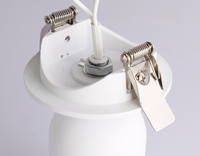 Встраиваемый точечный светильник MR16 с поворотным механизмом Ambrella light TA1272