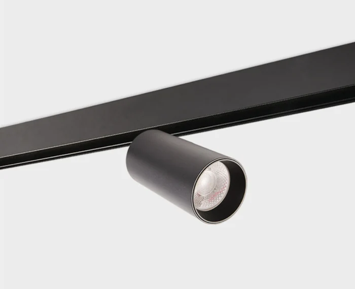 Светильник трековый Italline IT012-5027 black 3000K