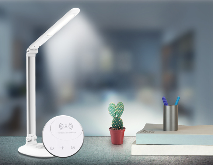 Светодиодная настольная лампа с беспроводной зарядкой Ambrella light DE524