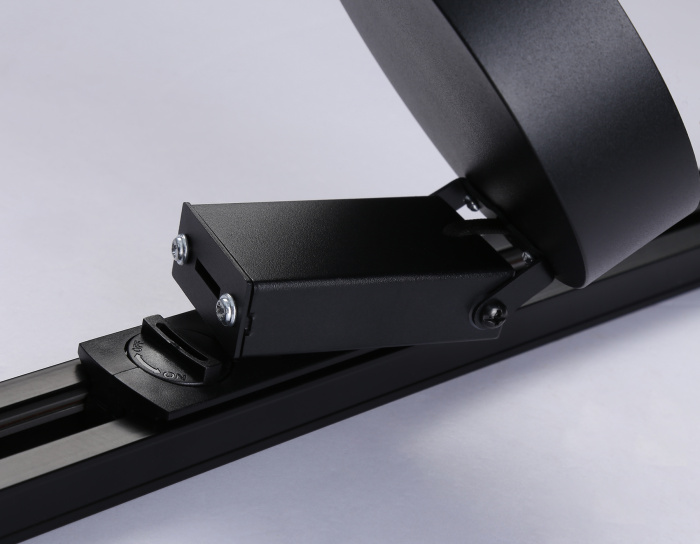 Трековый однофазный светодиодный светильник Ambrella light GL6842