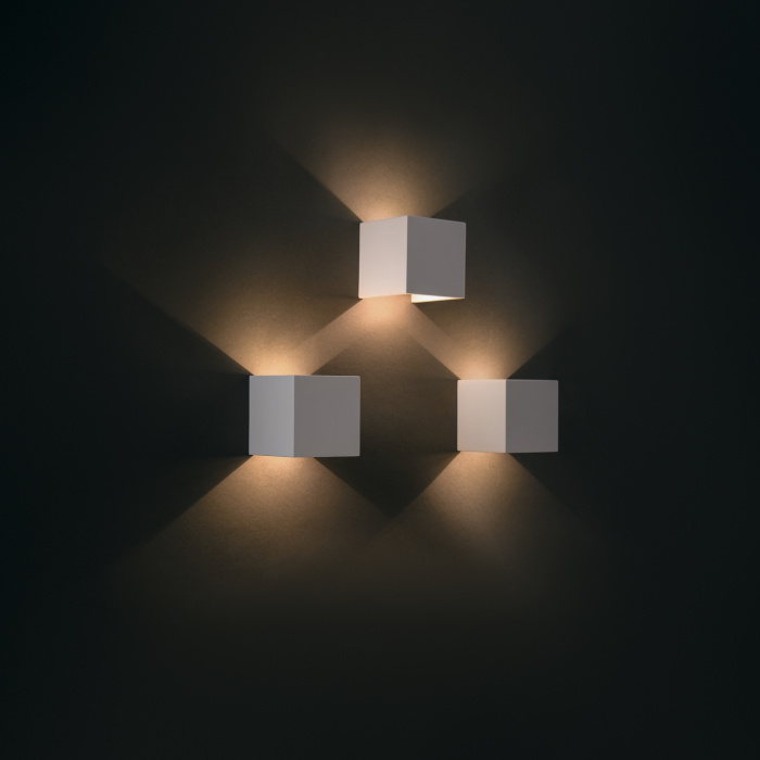 Настенный светильник Maytoni Parma C155-WL-02-3W-W