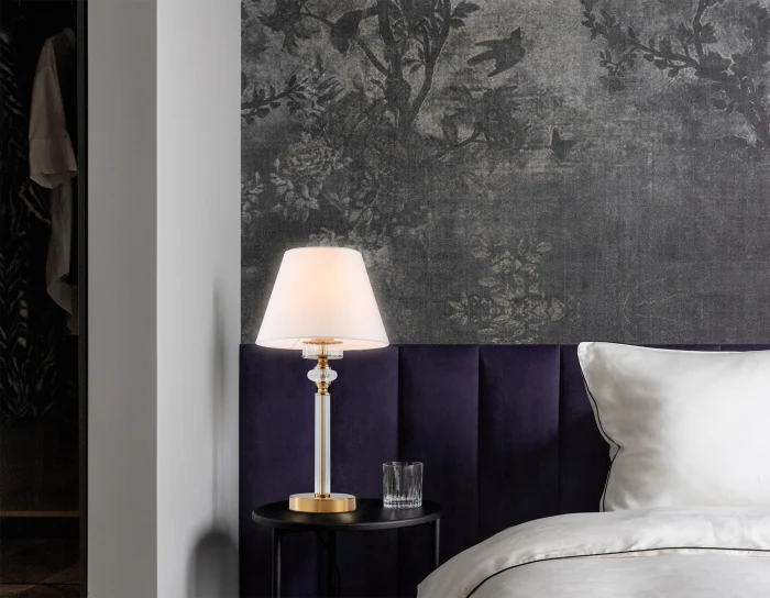 Настольная лампа с абажуром и хрусталем AMBRELLA light LH71027