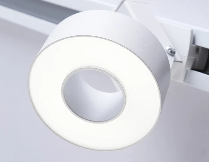 Трековый однофазный светодиодный светильник Ambrella light GL6861