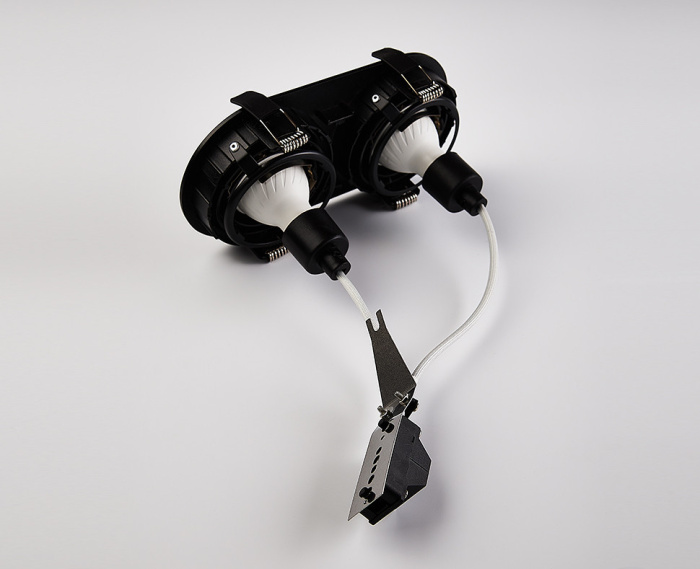 Светильник встраиваемый Italline DE-2002 black