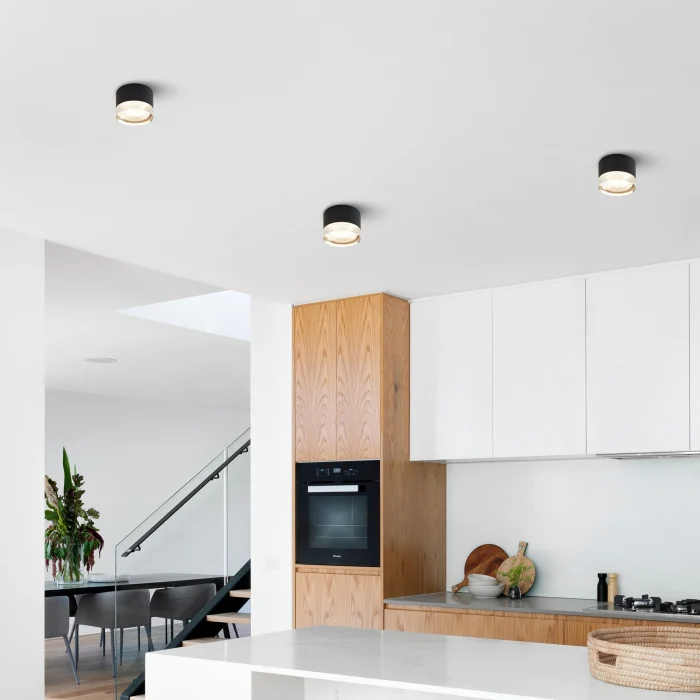 Потолочный светильник Voltega VGL7134DL-01B