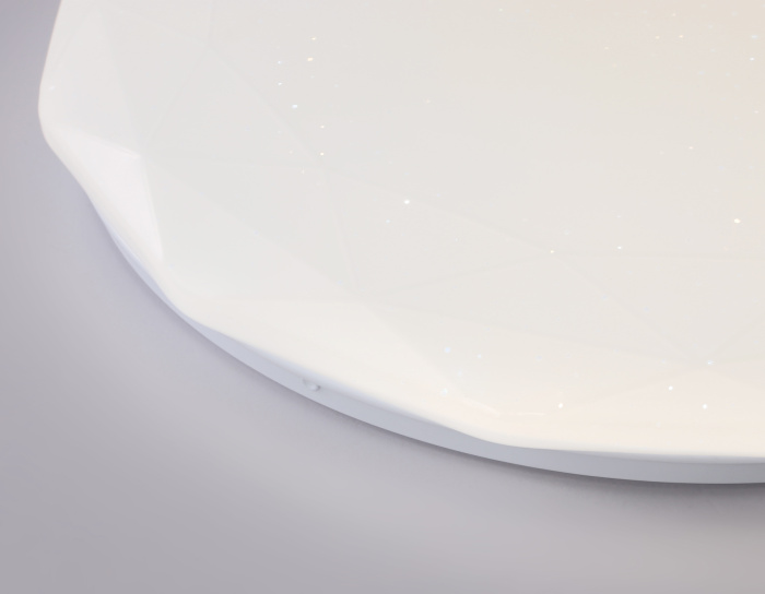 Светодиодный светильник RGB с пультом управления Ambrella light FZ418