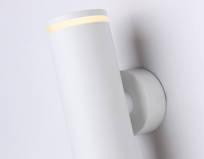 Настенный светильник со сменной лампой GU10 и акрилом Ambrella light FW2488