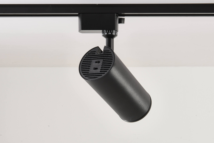 Трековый светильник однофазный Crystal Lux CLT 0.31 021 BK 3CCT ZOOM