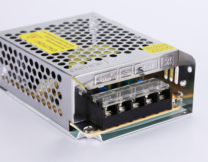 Блок питания для светодиодной ленты 12V 100W 8.3A IP20 90-260V 110*78*37 GS9504 Ambrella light GS9504