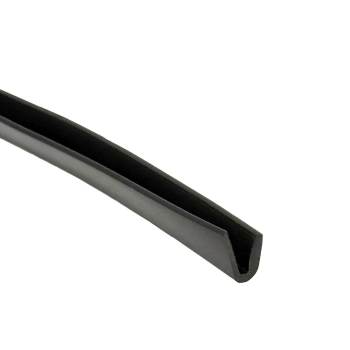 Гарпун для встраиваемого трека 220V в натяжной ПВХ потолок 1 метр. в натяжной ПВХ потолок 1 метр. Crystal Lux CLT 0.235 07 BL