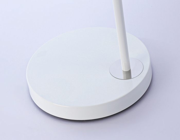 Светильник напольный с выключателем на проводе Ambrella light TR97680