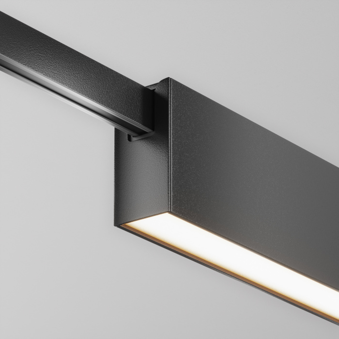 Трековый светильник Maytoni Basis TR151-1-12W4K-B