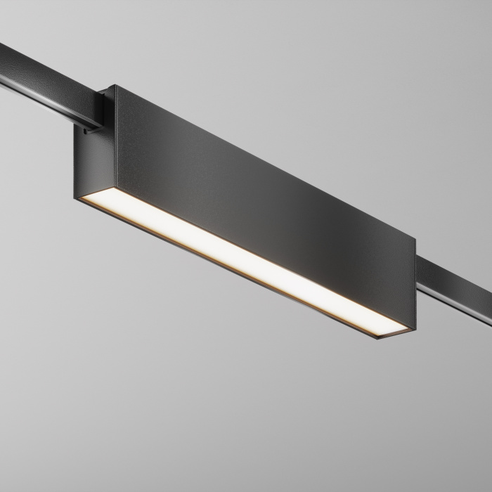 Трековый светильник Maytoni Basis TR151-1-12W4K-B