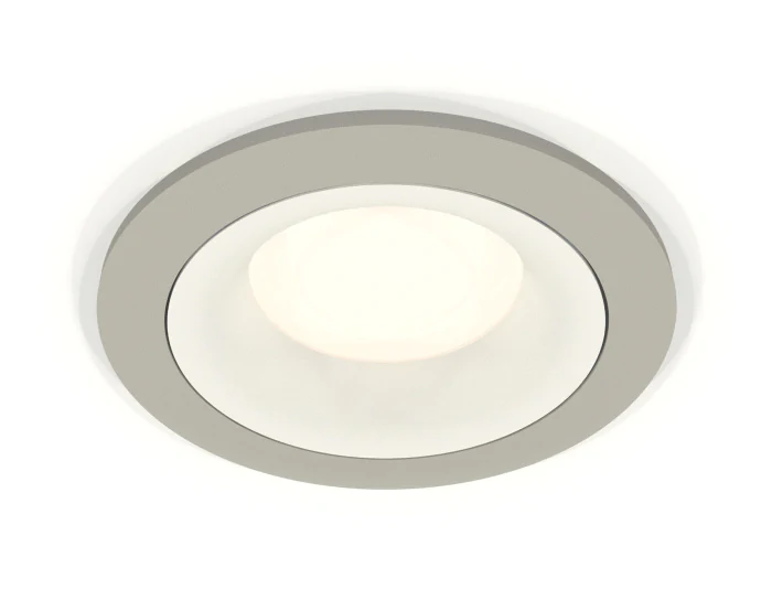 Комплект встраиваемого светильника Ambrella light XC7623001