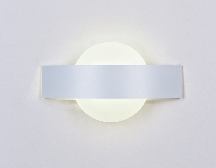 Настенный светодиодный светильник с акрилом Ambrella light FW201