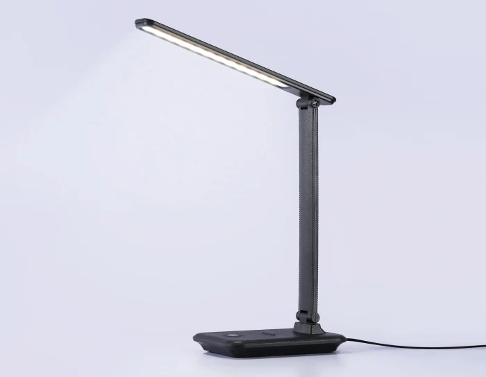 Светодиодная настольная лампа с диммером Ambrella light DE503