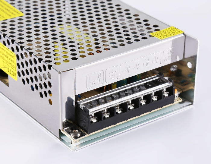 Блок питания для светодиодной ленты 12V 200W 16.7A IP20 90-260V 160*98*50 GS9507 Ambrella light GS9507