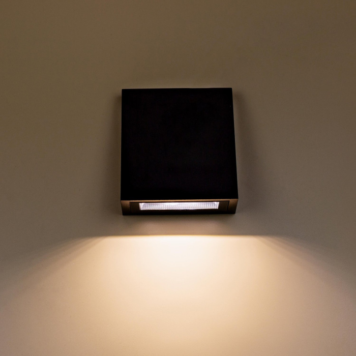 Светильник настенный Favourite 3025-1W