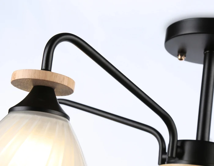 Потолочная люстра Ambrella Modern TR9571