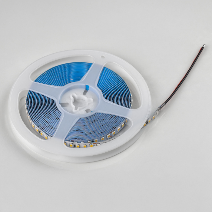 Лента теплого белого свечения 24V 420823