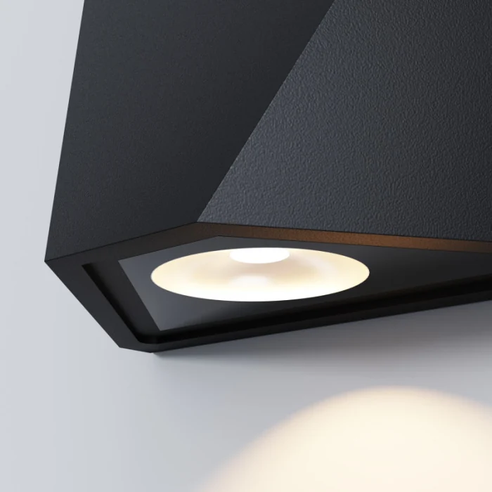 Уличный настенный светильник Maytoni Beekman O577WL-L5B