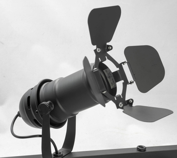 Спот THORNTON GRLSP-8076