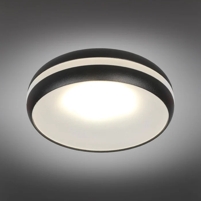 Светильник встраиваемый Omnilux Genova OML-102819-01